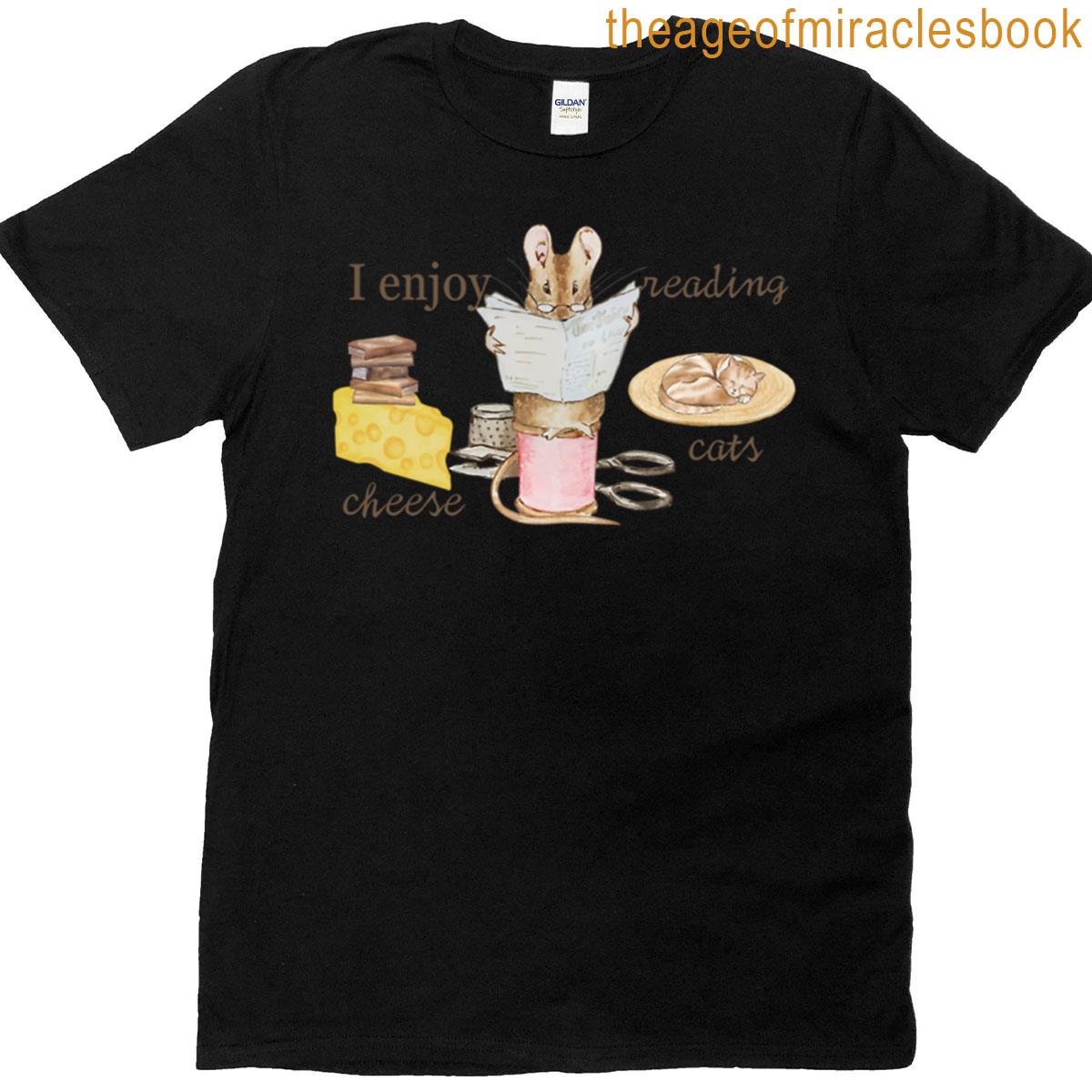 Vintage Mouse Reading T-shirt