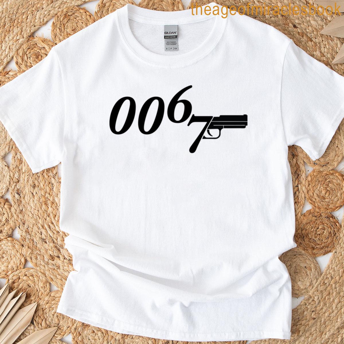 Sleighin Or Slayin T-shirt