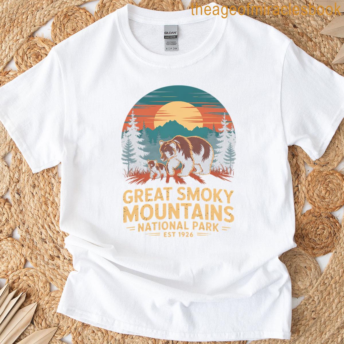 Great Smoky Mountains Bear Nature Sunset T-shirt