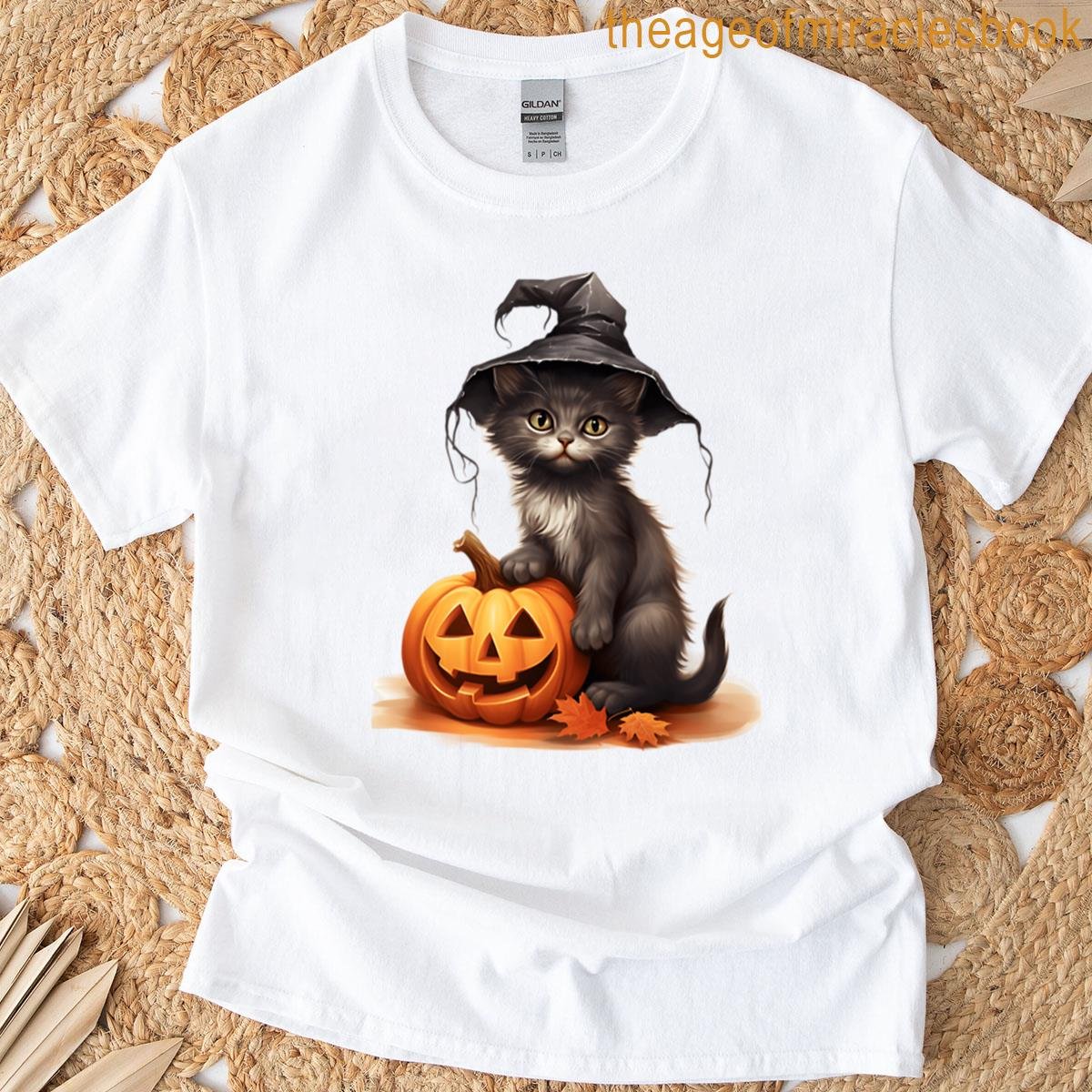Magic Cat With Wizard Hat T-shirt