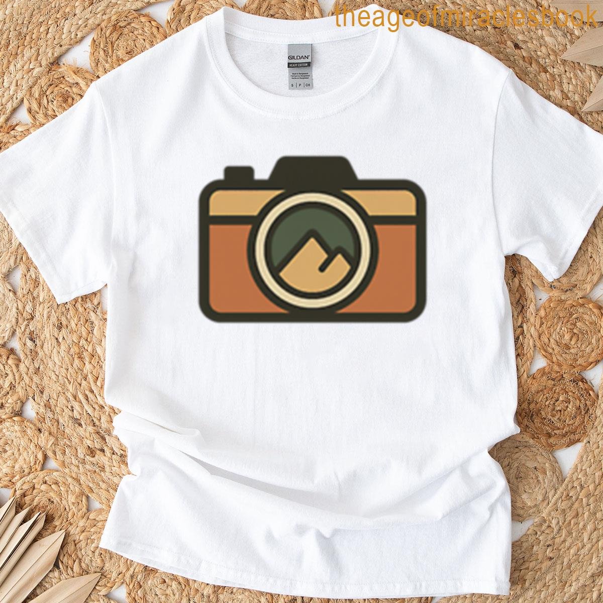 Retro Camera Icon With Mountain Lens T-shirt