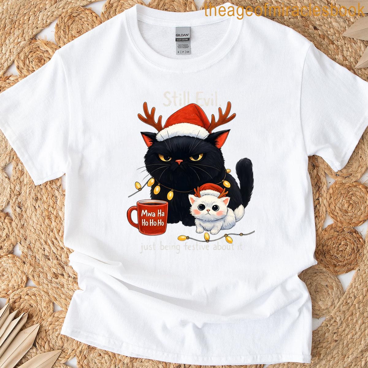 Grumpy Christmas Cat Funny Holiday Art T-shirt