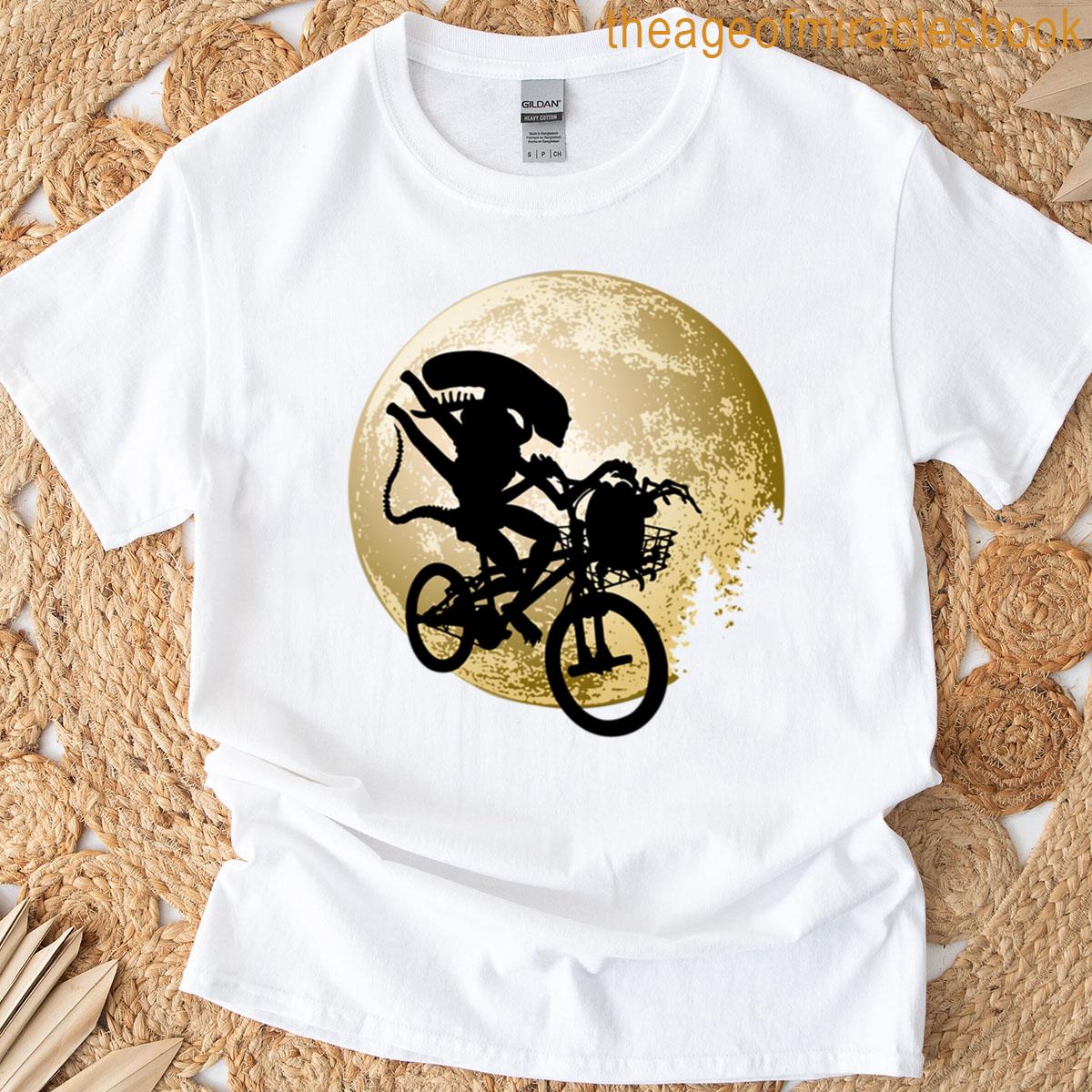 Alien Saves An Egg T-shirt